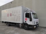 Iveco 75E18 furgone con sponda