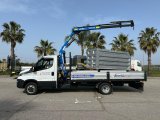 Iveco Daily 35 noleggio con gru e cassone fisso